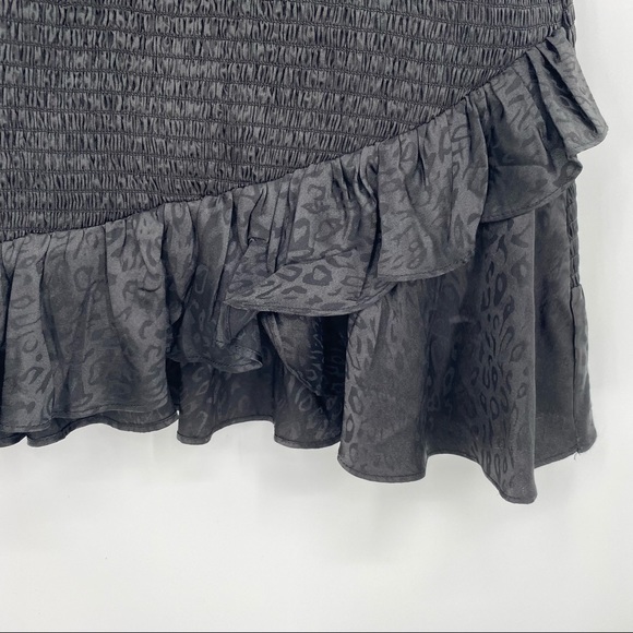 Aqua NWT Tonal Leopard Print Flutter Sleeve Asymmetrical Mini Dress Black M New - Picture 5 of 8